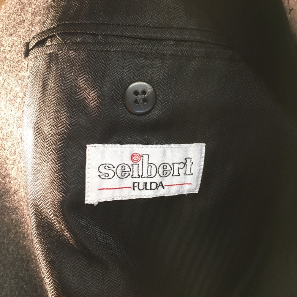 Men’s Suite Jacket - Picture 5 of 5